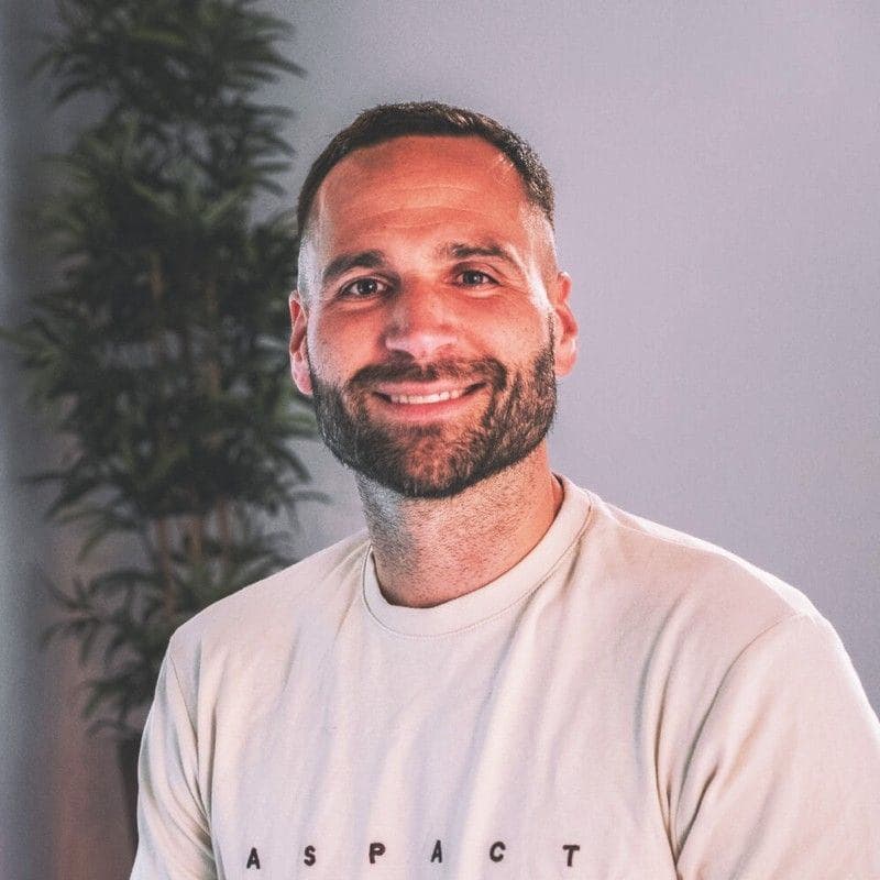 Marc Van Versendaal Marc Van Versendaal